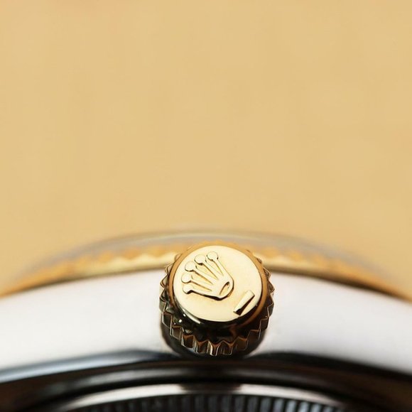 Rolex Ladies 18k Diamond Watch! Mint! - Picture 7 of 7